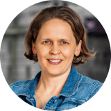 Lisa Blackmore - Headshot