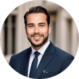 Headshot of Paulo Aguilar
