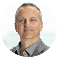 Headshot of Scott Ritchie